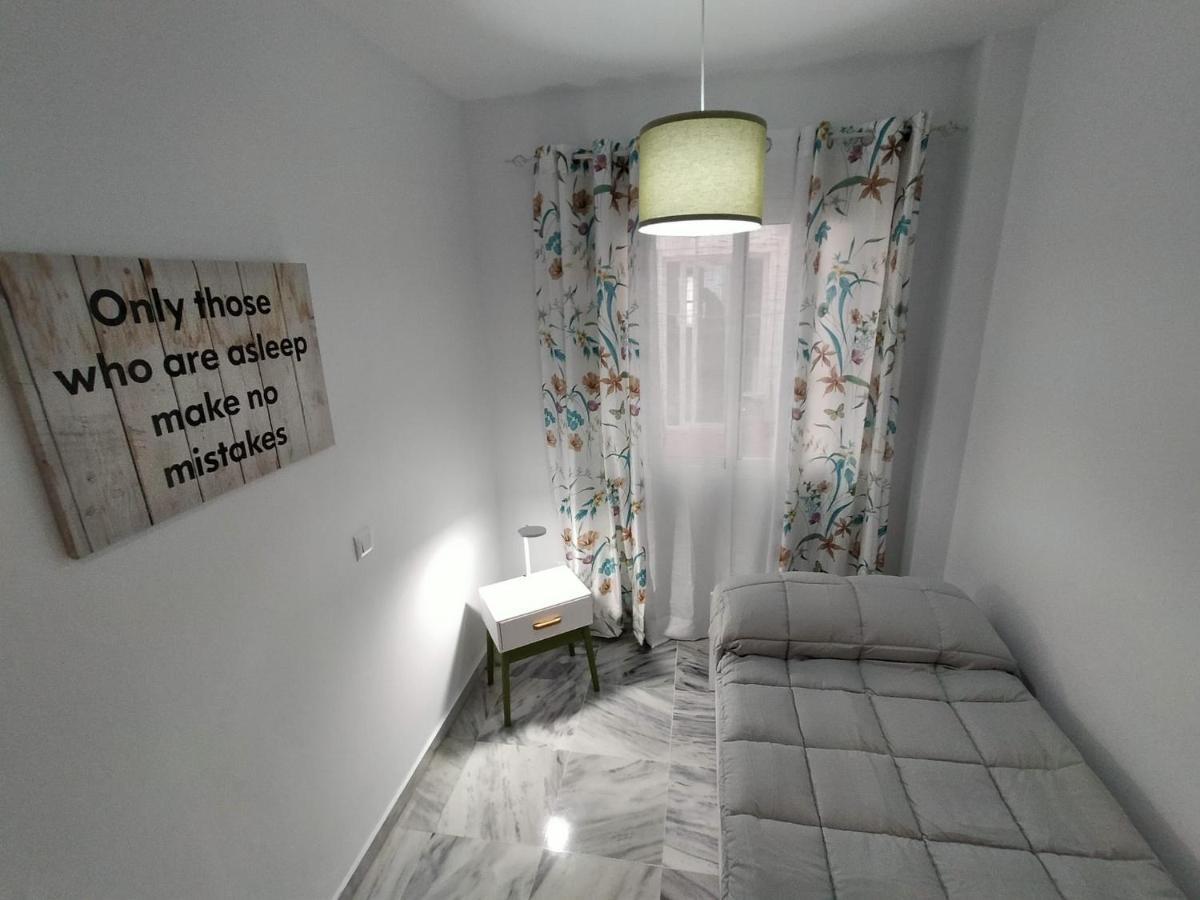 Apartamento Amplio, Seneca 1A Junto Al Centro Malaga Luaran gambar